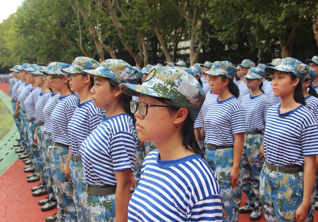 1567323860136217.jpg 新生训练.jpg